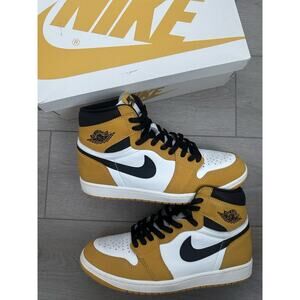 Nike Air Jordan 1 Retro High OG 'Yellow Ochre” Men's Size 10.5 GREAT CONDITION